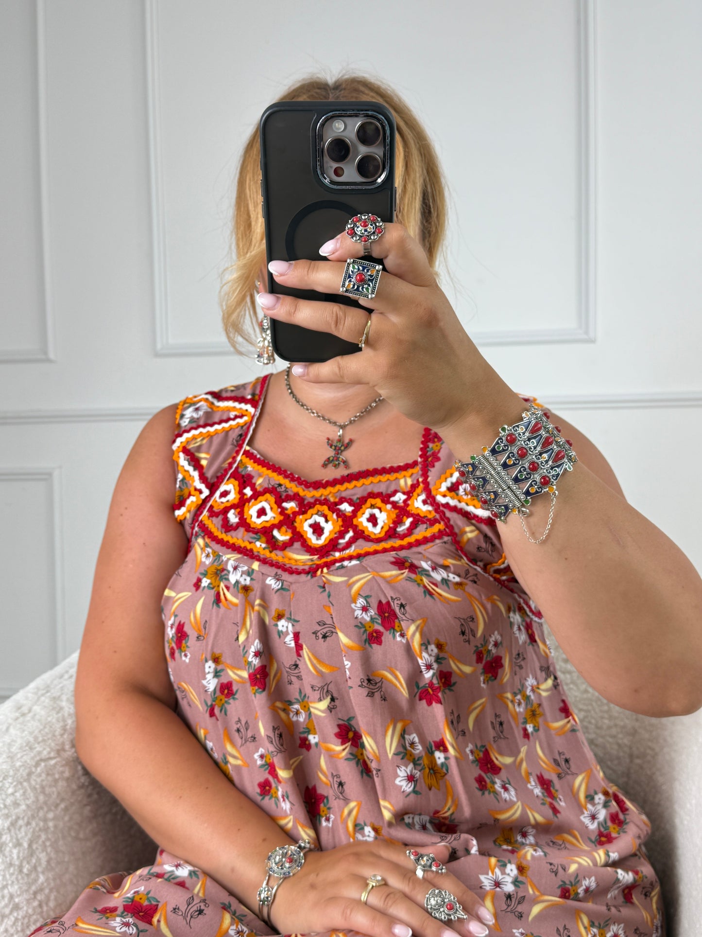 Robe de maison kabyle — Modèles Yasmine Yelli