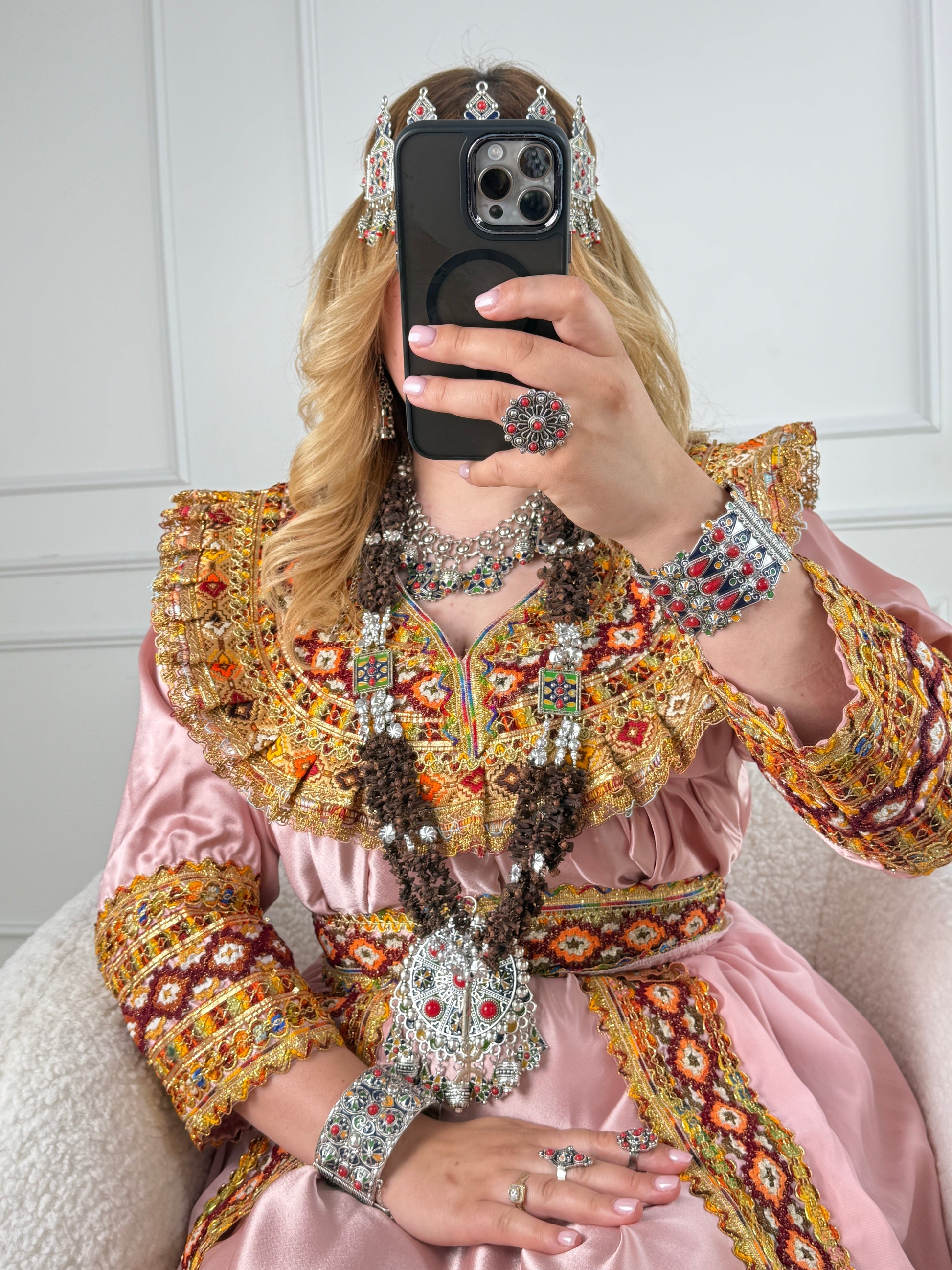 Robe de soirée kabyle — Modèle Yelli