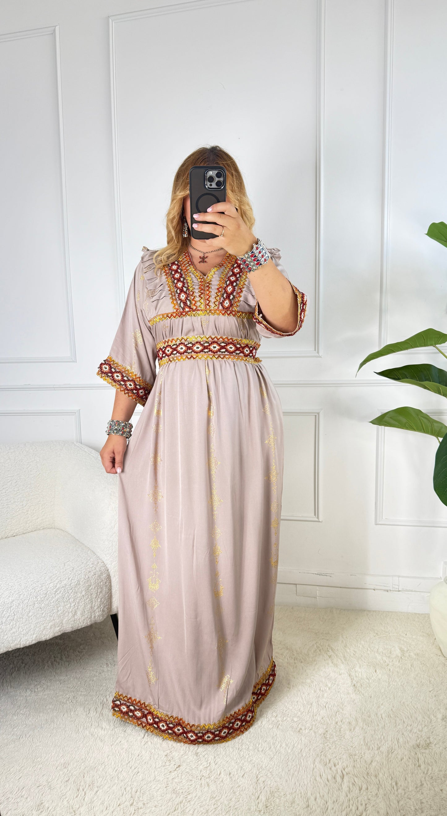 Robe d’hôtesse kabyle — Modèles Lylia Demi manches Yelli