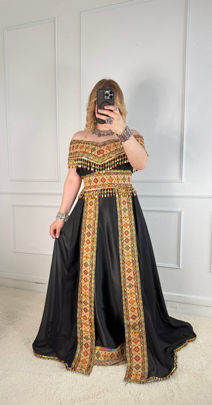 Robe kabyle de soirée à col bateau — Modèle Yelli