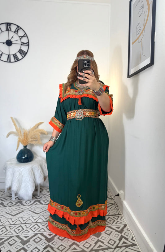Robe Nayla Yelli