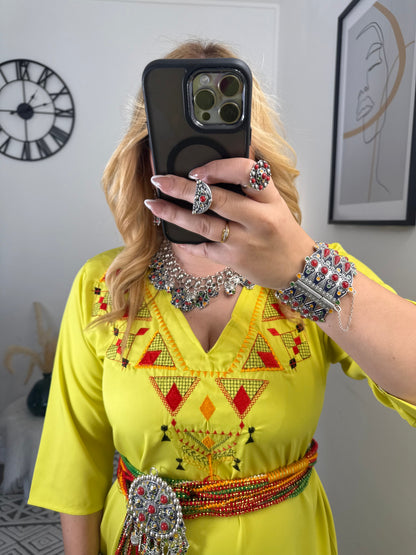 Robe Thiziri Yelli