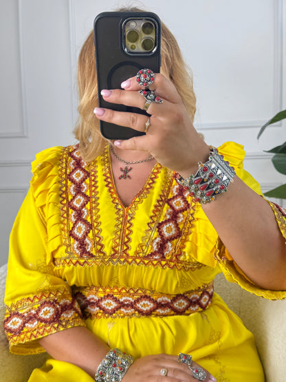 Robe d’hôtesse kabyle — Modèles Lylia Demi manches Yelli