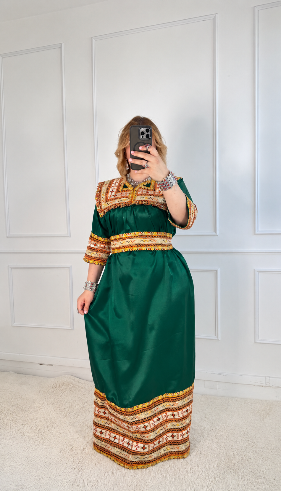 Robe de soirée kabyle — Modèle Amelya Yelli